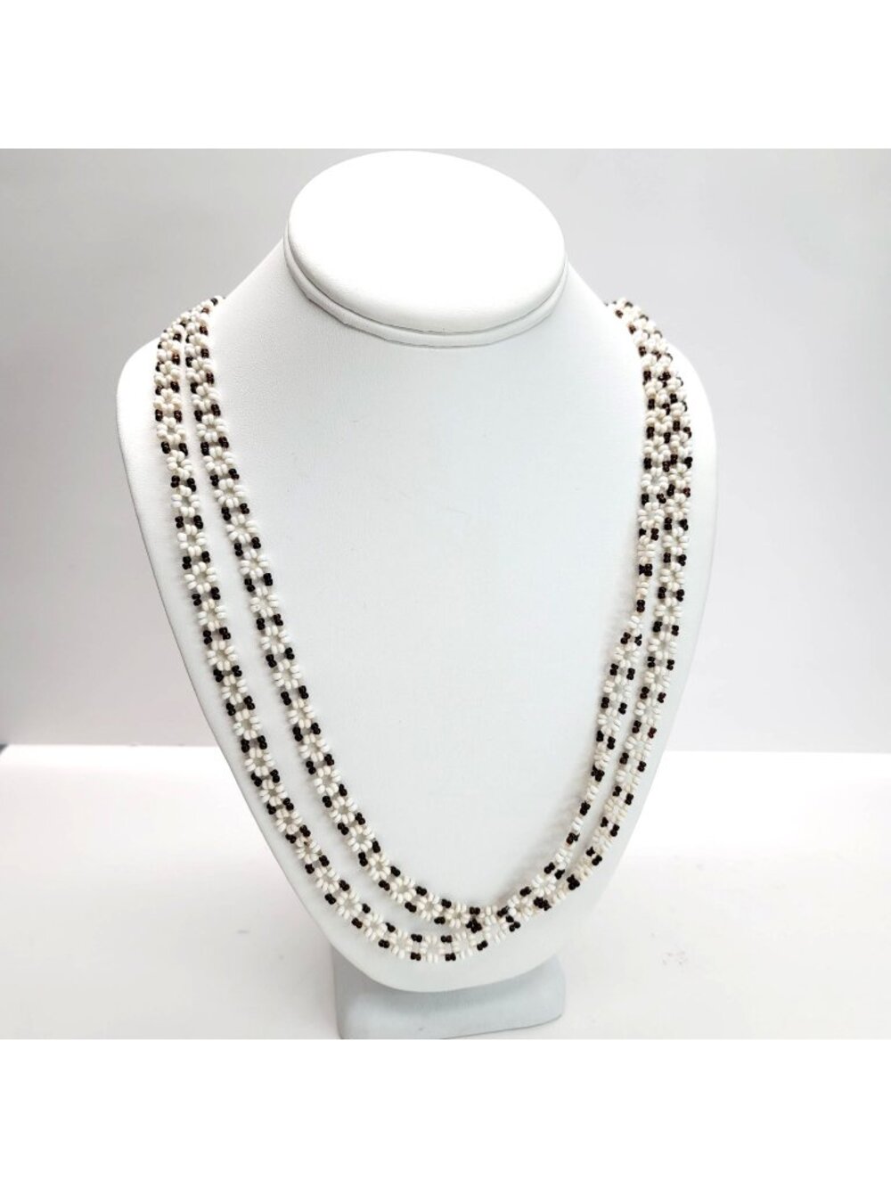 Vintage Microbead Necklace Brown and White Floral Lei Handcrafted LI51